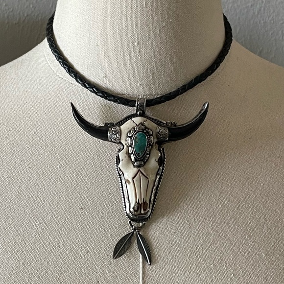 Tibetan Turquoise and Carved Bone Cow Skull Pendant Leather Cord Necklace - Picture 2 of 6